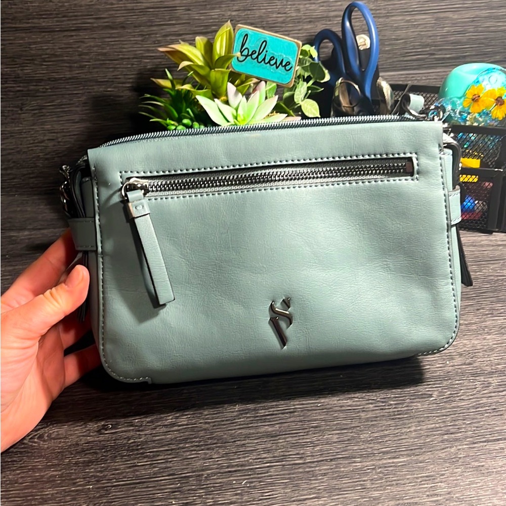 Simply Vera Vera Wang crossbody
